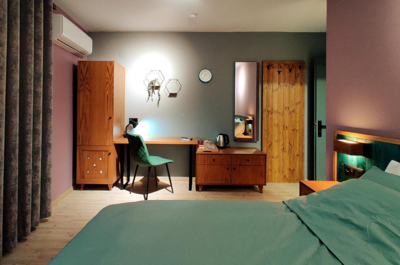 Piro'S Cozy Rooms - City Centre Korce Ngoại thất bức ảnh