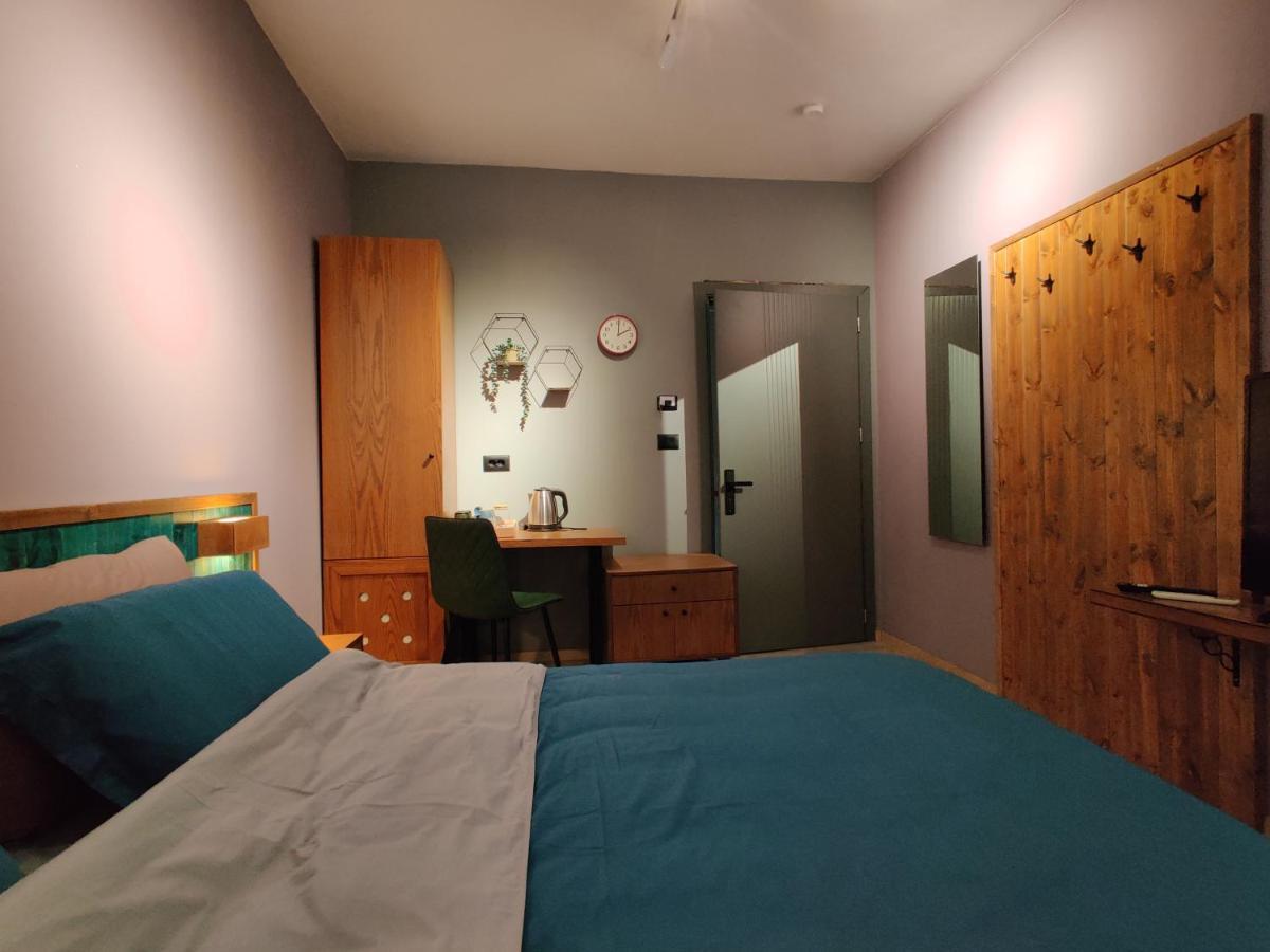 Piro'S Cozy Rooms - City Centre Korce Ngoại thất bức ảnh
